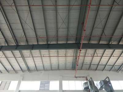 廣東揭陽榕城區(qū)連廊鋼結(jié)構(gòu)施工圍擋漏水搭換與建筑幕墻工程費(fèi)用探析
